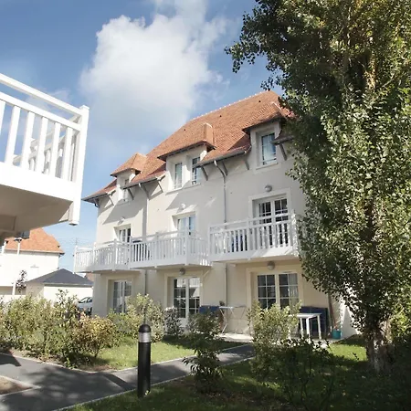 Aparthotel Odalys Le Domaine Des Dunettes 3*