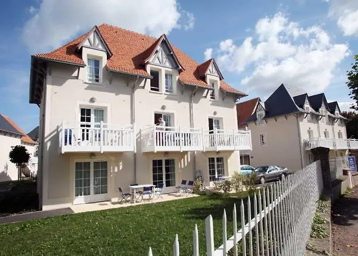 Aparthotel Odalys Le Domaine Des Dunettes 3*